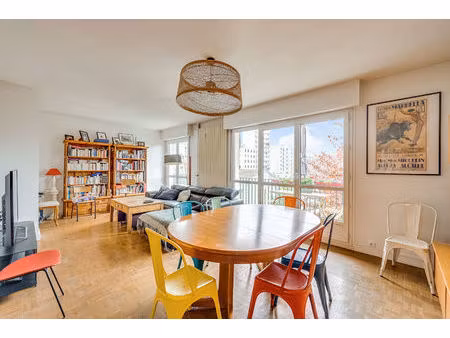 saint gratien -appartement de 122 m2 avec balcon de 15 m2 - vue degagée - proche commerce 