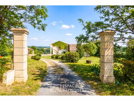 belle propriété avec piscine et vue imprenable