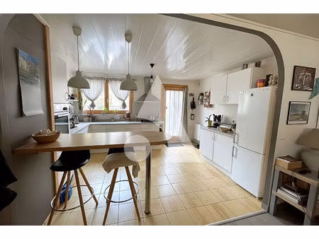 maison de ville 6 pièces de 108 m² avec extérieur à valmondois