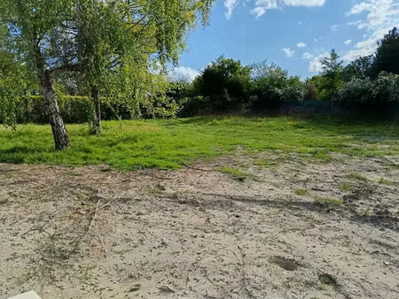 vente terrain 675 m² à bassens (33530)  201 000 €