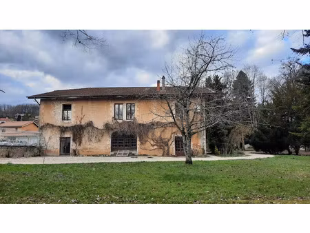 vente maison 12 pièces 465 m² à neuville-sur-ain (01160)  349 000 €