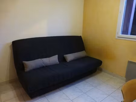 location meublée appartement 1 pièce 17 m² à aix-en-provence (13090)  600 €