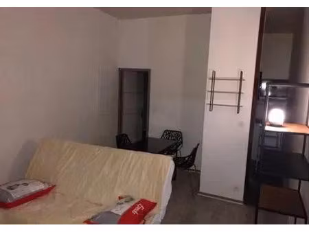 location meublée appartement 1 pièce 27 m² à bordeaux (33000)  670 €