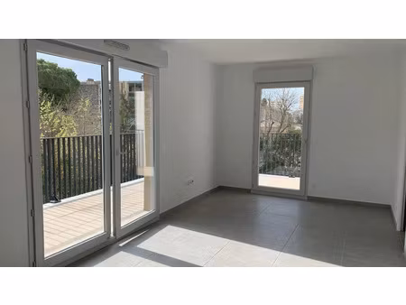 location appartement 2 pièces 44 m² à montpellier (34000)  735 €