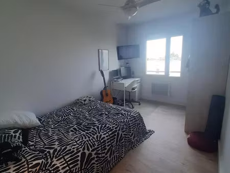 location meublée appartement 5 pièces 95 m² à talence (33400)  549 €