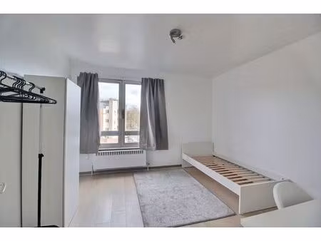 appartement à louer à boulevard pierre mayence 12 charleroi (vbe49754)