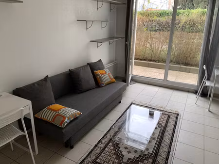 studio meublé avec jardin