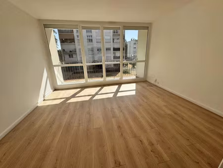 location appartement 3 pièces 59 m2 à yerres
