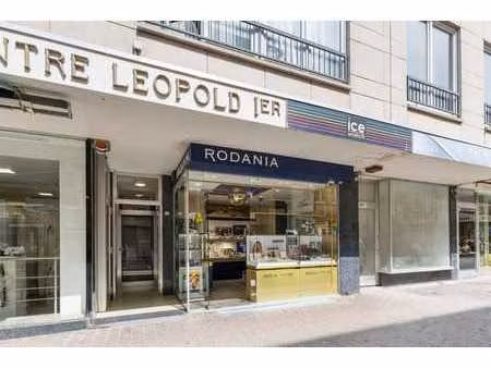 local commercial idéalement situé au cœur de de panne