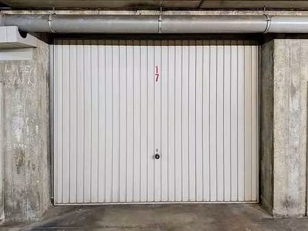 garage double à vendre dans le centre d'erps-kwerps