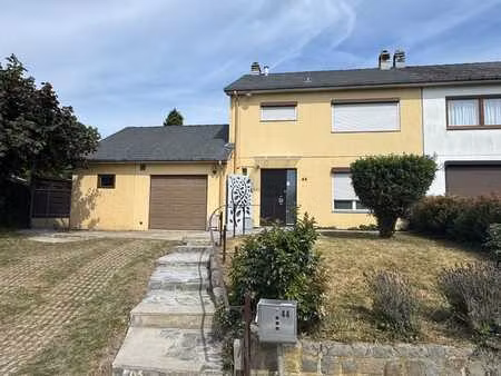 belle maison au calme avec jardin et garage