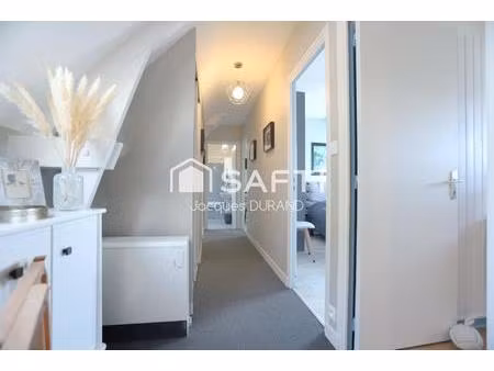maison familiale 4 chambres avec beau potentiel