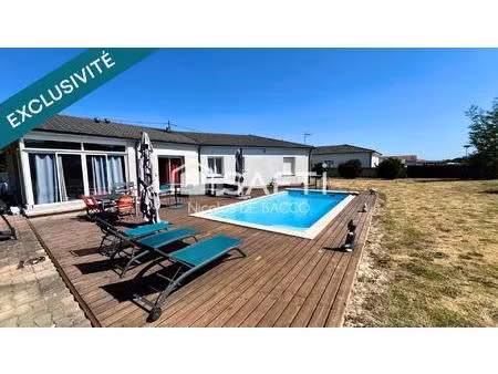 maison de 2019  110 m2 habitable  piscine  climatisation.