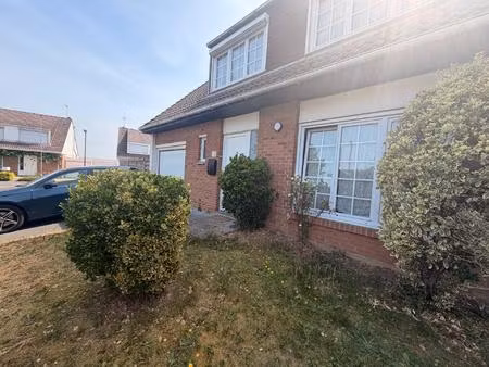maison semi individuelle 121 m² – 4 chambres – suite parentale – garage – leers