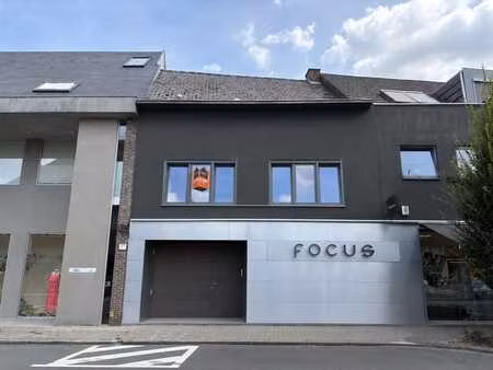 charmante maison avec jardin au cœur d'eine