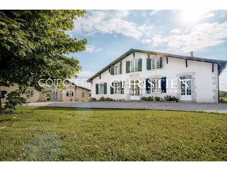 maison de luxe à vendre à saint-étienne-d'orthe