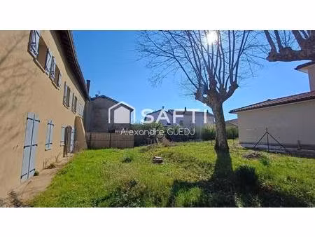grande maison a renover avec garage/atelier de 50m² et terrain de 450 m²