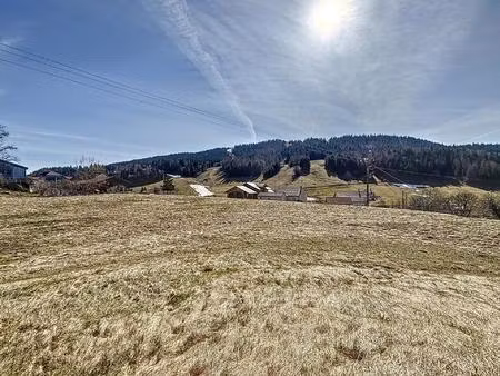 terrain constructible de 2577m2
