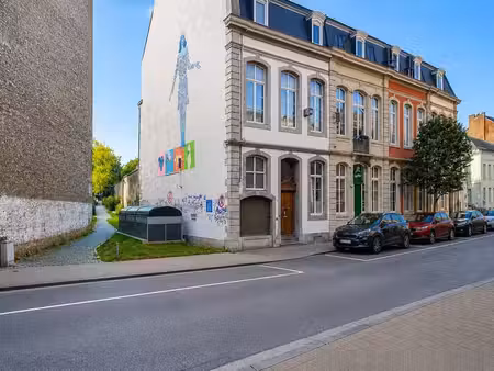 probablement un des derniers terrains constructibles dans le