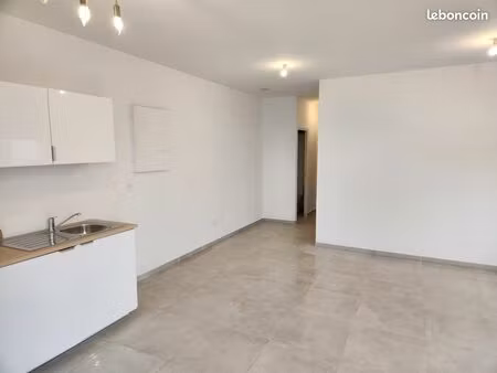 à louer – t3 de 53 m² entièrement rénové – haubourdin