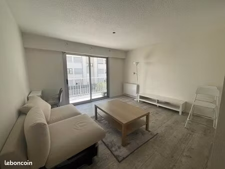 studio 1 pièce 24 m²