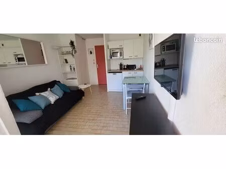 studio avec parking clim et wifi