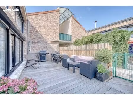 appartement loft 100m2 terrasse et parking