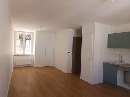t2 entièrement rénové de 39m2