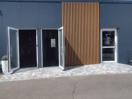 a louer local commercial 30m2