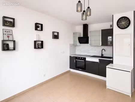 t2 meuble av de la capelette