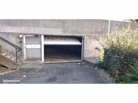 garage fermé / box individuel (13 m²) - saint-étienne (la cotonne)