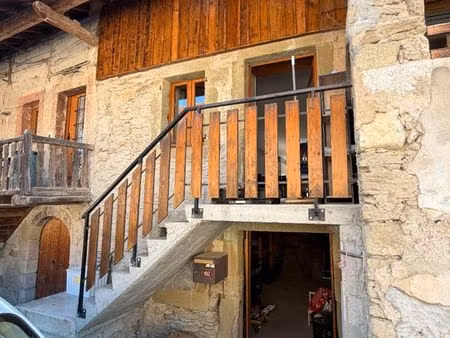 maison 3 pièces 74 m²