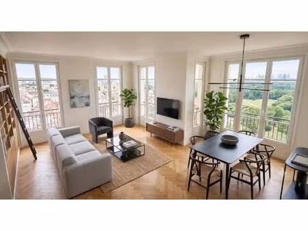 superbe 3 pièces à 650m de la future ligne 15 avec balcon !