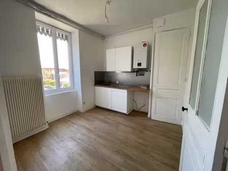 location appartement 2 pièces 50.62 m² à villefranche-sur-saone (69400)  470 €