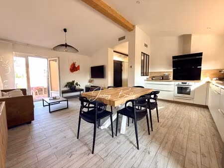 maison rénovée de plain-pied 3 faces  3 chambres + 1 bureau avec garage sur terrain de 380