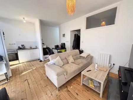 location appartement 2 pièces 36 m² à saint-etienne (42000)  395 €