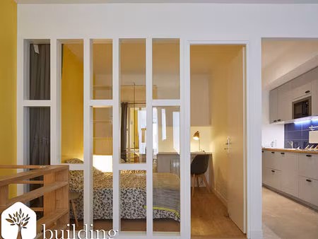 paris 17e brochant -local commercial aménagé en appartement 4 pièces de 66 m²