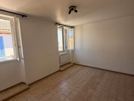 13500 martigues studio 23 m2