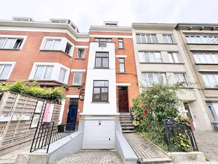 maison à louer avec garage et terrasse   woluwe-saint-lambert (vbe49803)