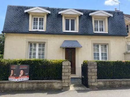 rethel – maison familiale 6 pièces – 4 chambres – garage – jardin