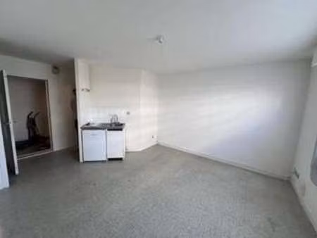 location appartement t1 à angers saint-léonard madeleine (49000) : à louer t1 / 23m² anger