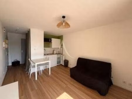 location appartement t1 meublé à la roche-sur-yon zad - zi nord (85000) : à louer t1 meubl