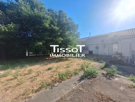 maison 80 m² de plain-pied avec garage et jardin  ville active