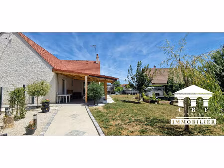 maison familiale 6 pièces avec jardin terrain de petanque espac