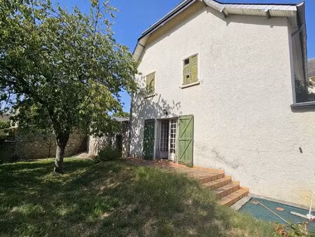 maison de village aste avec annexes