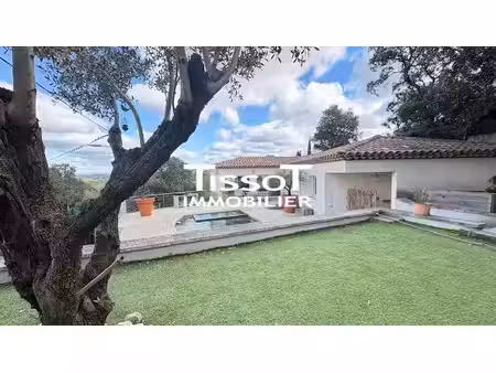 dions – villa familiale avec piscine  studio indépendant et v