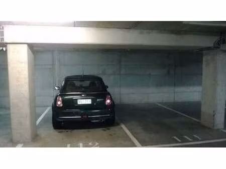 emplacement de parking à louer