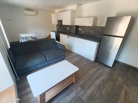 t3 meublé 56 m² – clim - jardin privatif 80 m² – 2 parkings – chambéry-le-vieux – sans fra