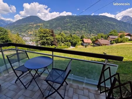 studio meublé avec vue