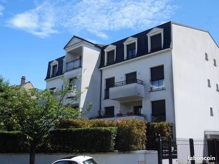 studio 1 pièce 18 m²